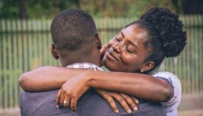 Dear Men A Woman Is Madly In love With You When She Does The Following Things Dear Men A Woman Is Madly In love With You When She Does The Following Things